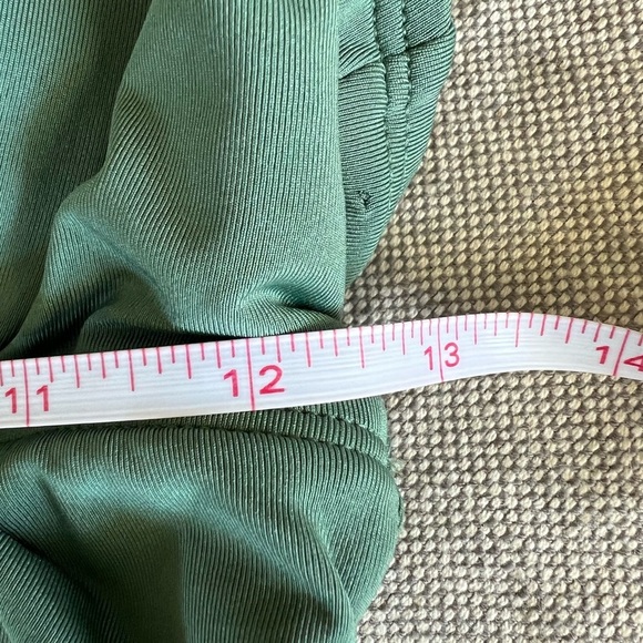 Jantzen women’s Green one-piece Swimsuit, size medium, see pics, elegant, EUC - Picture 5 of 6